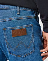 Męskie Spodnie Jeansowe Wrangler Greensboro Saddlestone 112355021 W15Q017423